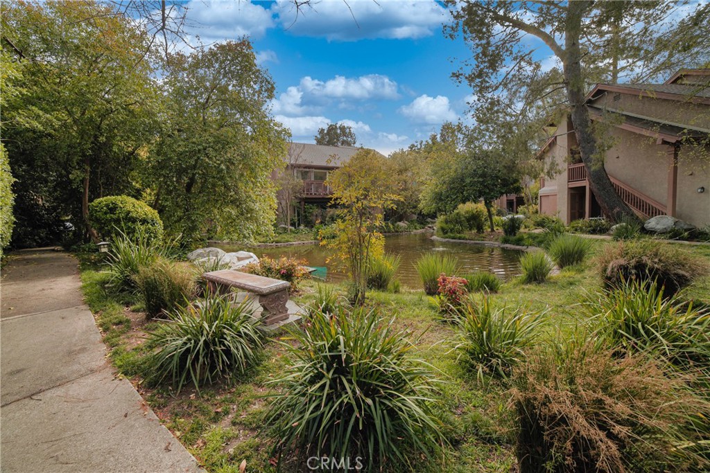 Canoga Park, California, 91303, United States, 2 Bedrooms Bedrooms, ,1 BathroomBathrooms,Residential,For Sale,1934510