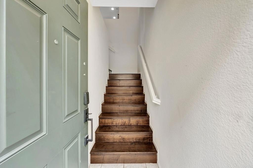 San Diego, California, 92108, United States, 2 Bedrooms Bedrooms, ,2 BathroomsBathrooms,Residential,For Sale,1939795