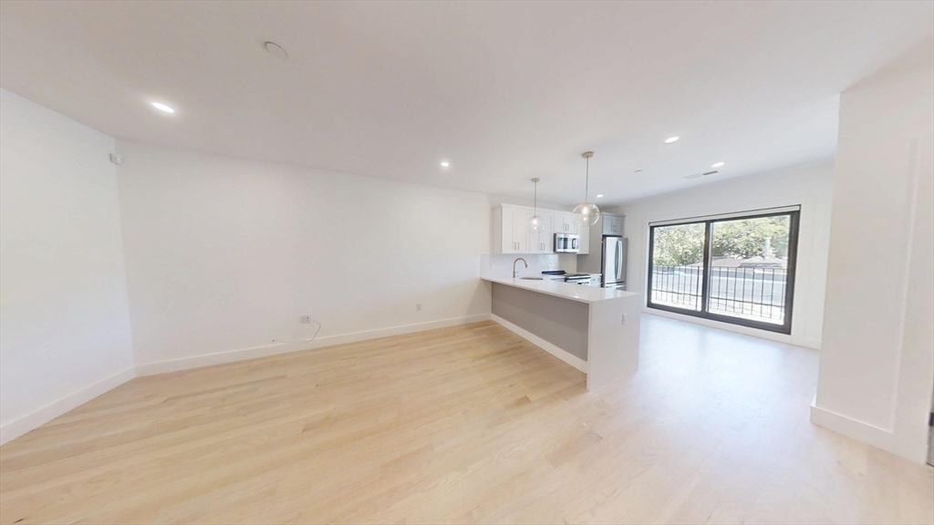 Boston, Massachusetts, 02124, United States, 3 Bedrooms Bedrooms, ,2 BathroomsBathrooms,Residential,For Sale,1941577