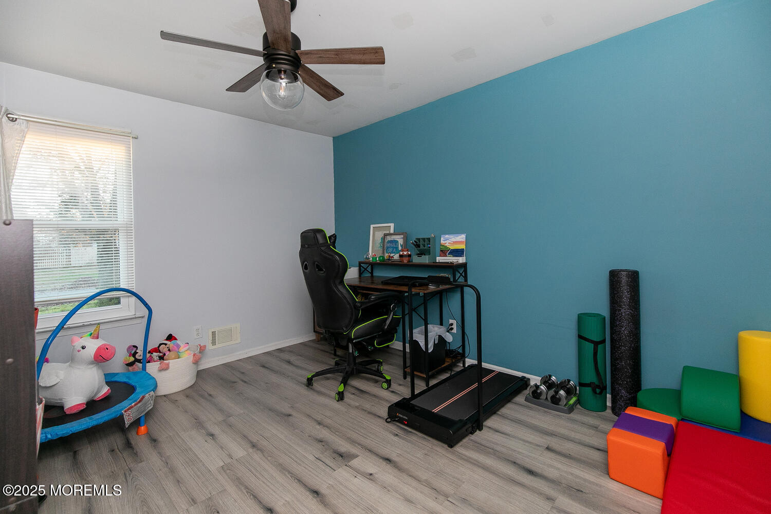 Howell, New Jersey, 07731, United States, 3 Bedrooms Bedrooms, ,2 BathroomsBathrooms,Residential,For Sale,1999516