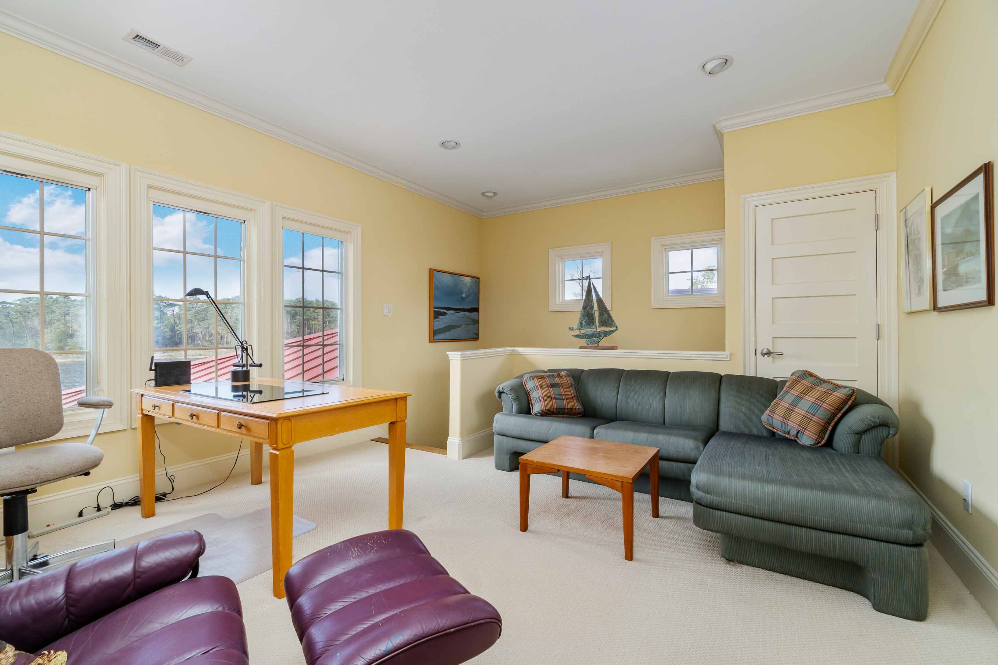 Oriental, North Carolina, 28571, United States, 3 Bedrooms Bedrooms, ,5 BathroomsBathrooms,Residential,For Sale,2011352