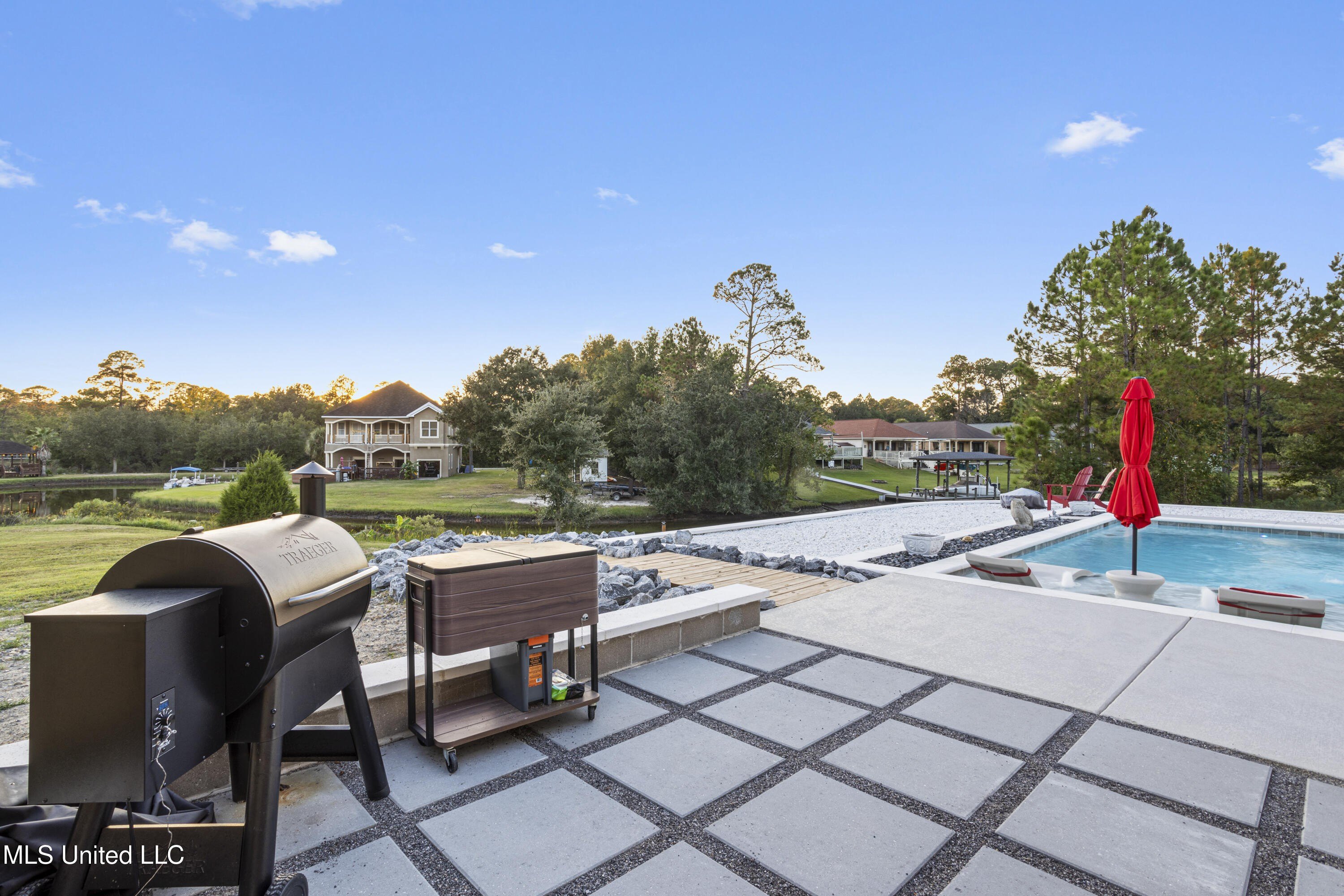 Biloxi, Mississippi, 39532, United States, 3 Bedrooms Bedrooms, ,2 BathroomsBathrooms,Residential,For Sale,1977192