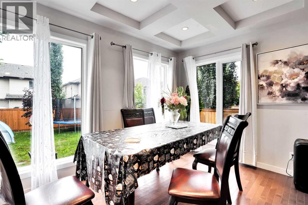 CALGARY, Alberta, T2X 0J7, CA, 3 Bedrooms Bedrooms, ,2 BathroomsBathrooms,Residential,For Sale,1947364