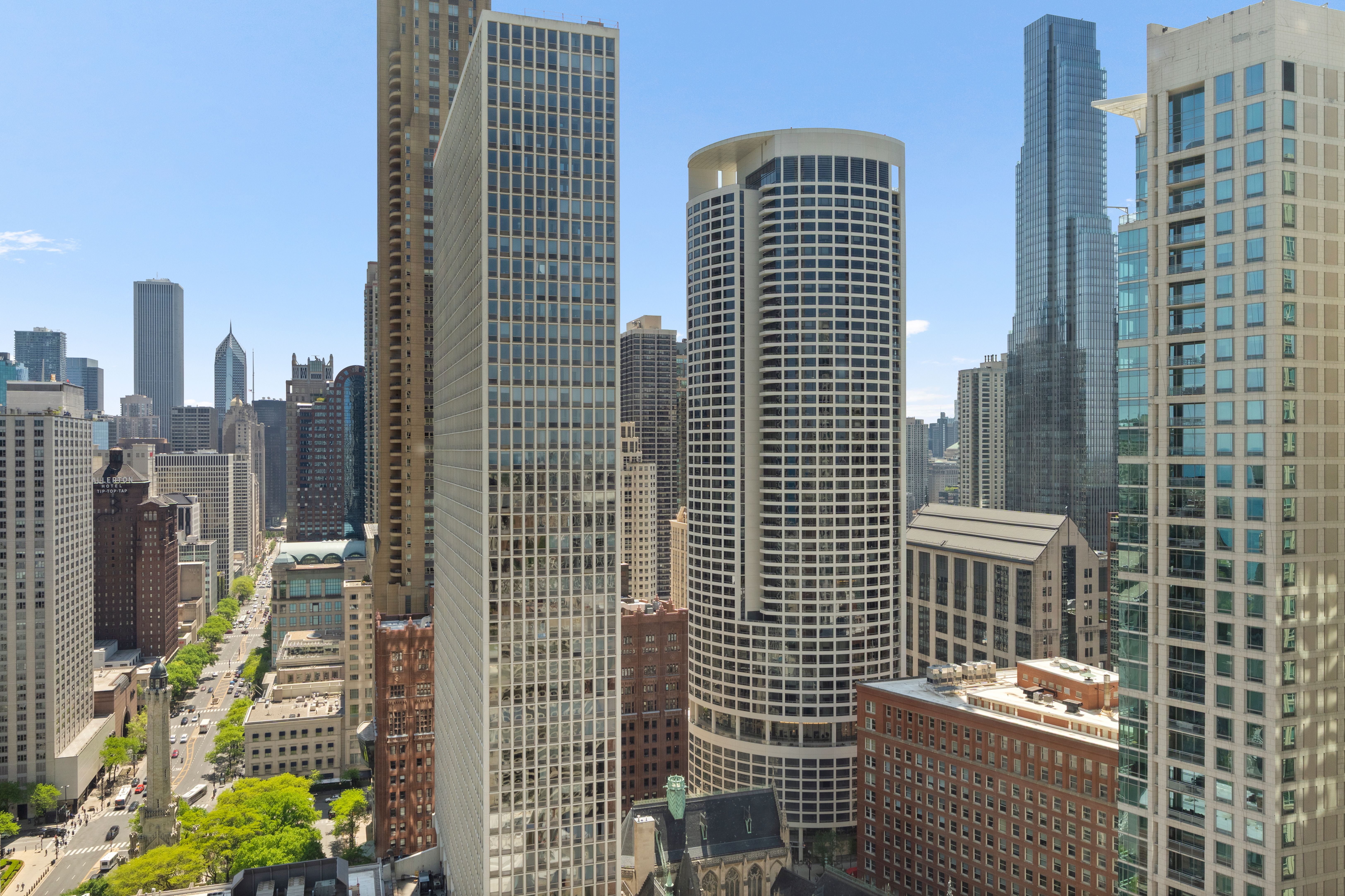  Sophisticated Living with Sweeping City Views - 物件實景