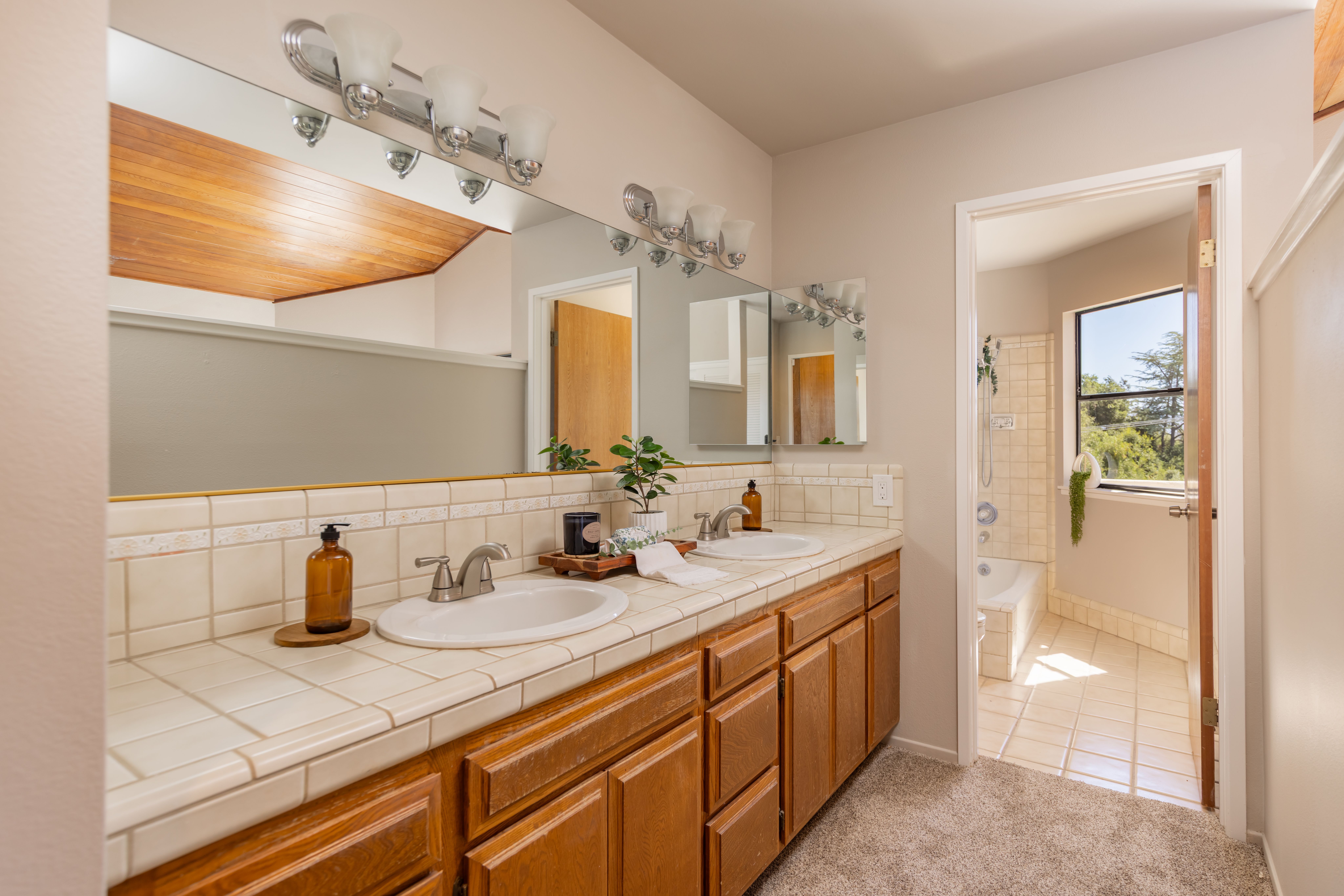  1008 Country Club Drive, Ojai, CA 93023 - 物件實景