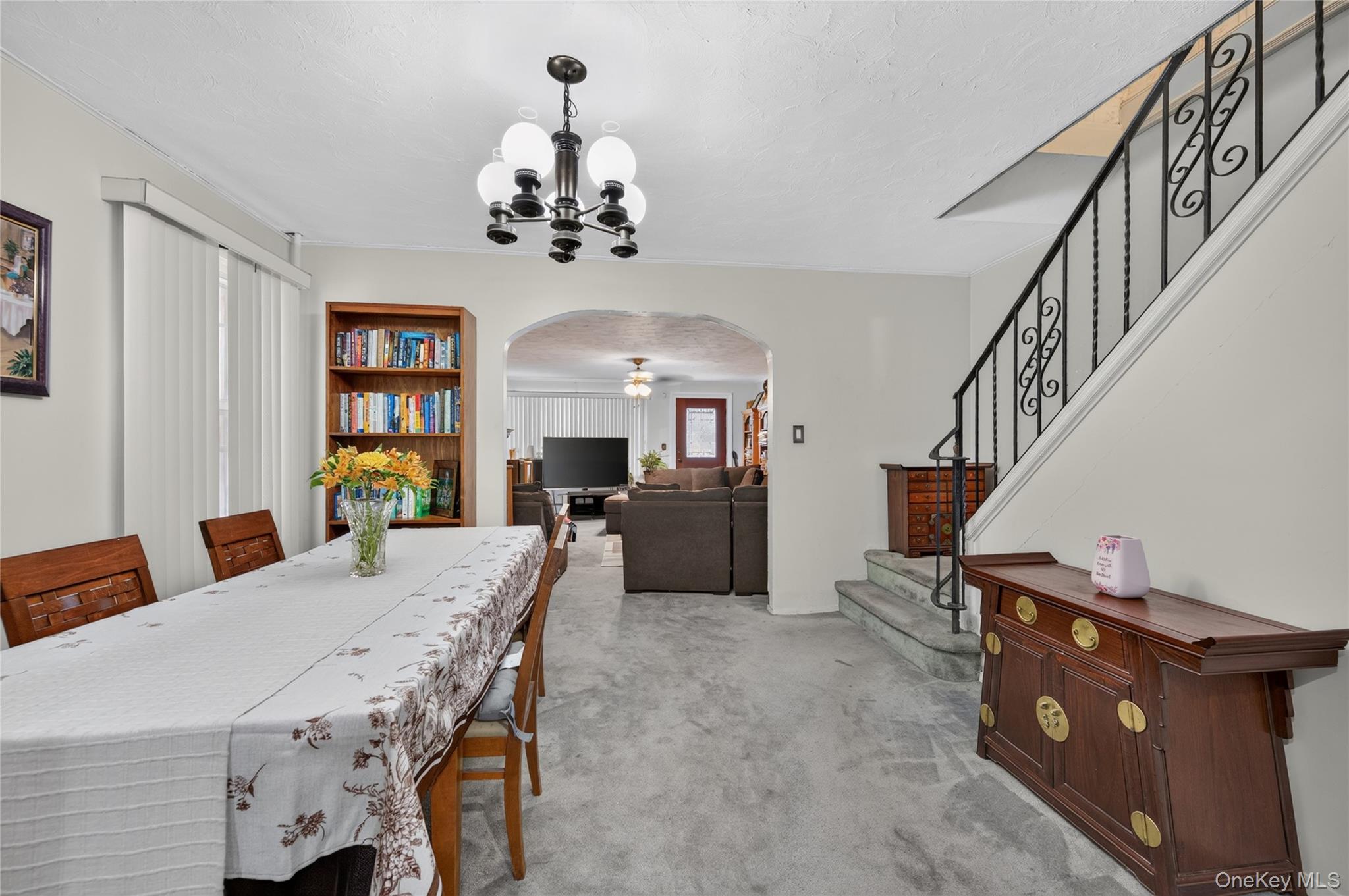  8985 219th Street, Queens Village, NY, 11427 - 物件實景