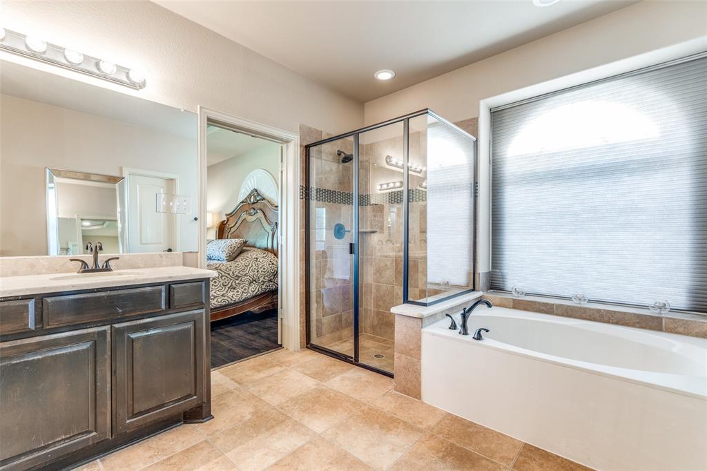 McKinney, Texas, 75071, United States, 5 Bedrooms Bedrooms, ,4 BathroomsBathrooms,Residential,For Sale,1960701