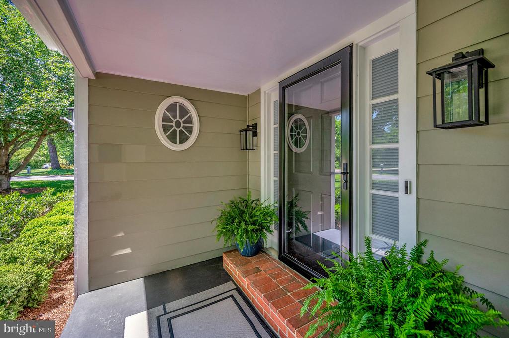 Fredericksburg, Virginia, 22405, United States, 5 Bedrooms Bedrooms, ,5 BathroomsBathrooms,Residential,For Sale,1825163