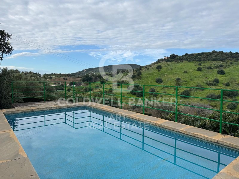 Estepona, Andalusia, ES, 4 Bedrooms Bedrooms, ,1 BathroomBathrooms,Residential,For Sale,1806484