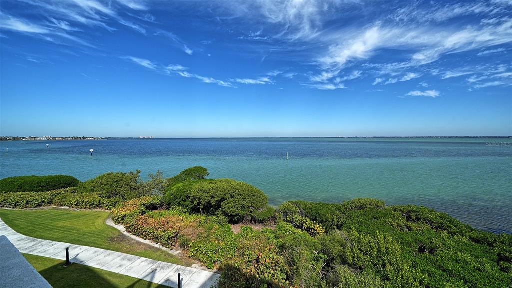 Longboat Key, Florida, 34228, United States, 2 Bedrooms Bedrooms, ,3 BathroomsBathrooms,Residential,For Sale,1989071