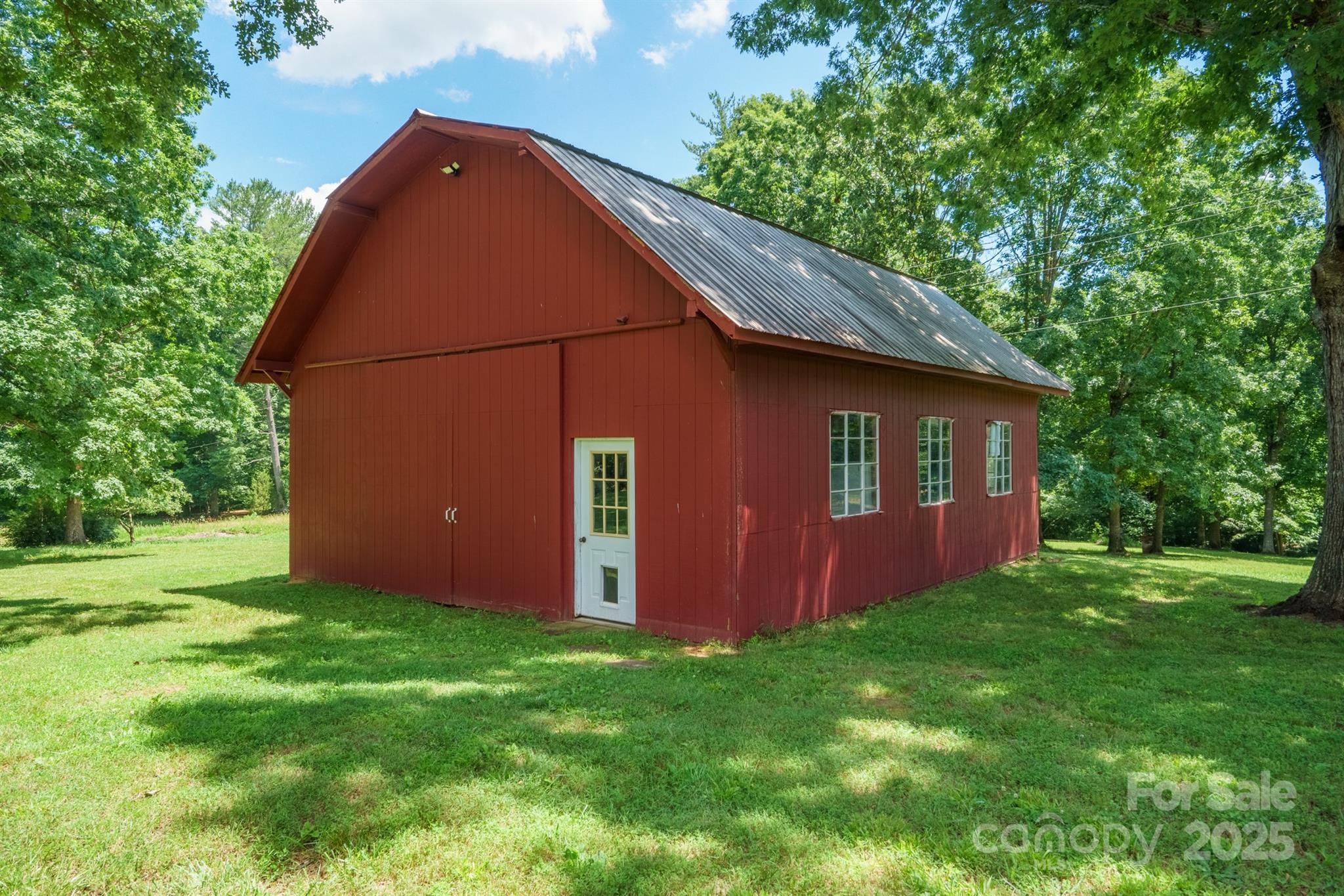 Granite Falls, North Carolina, 28630, United States, 4 Bedrooms Bedrooms, ,4 BathroomsBathrooms,Residential,For Sale,1907172