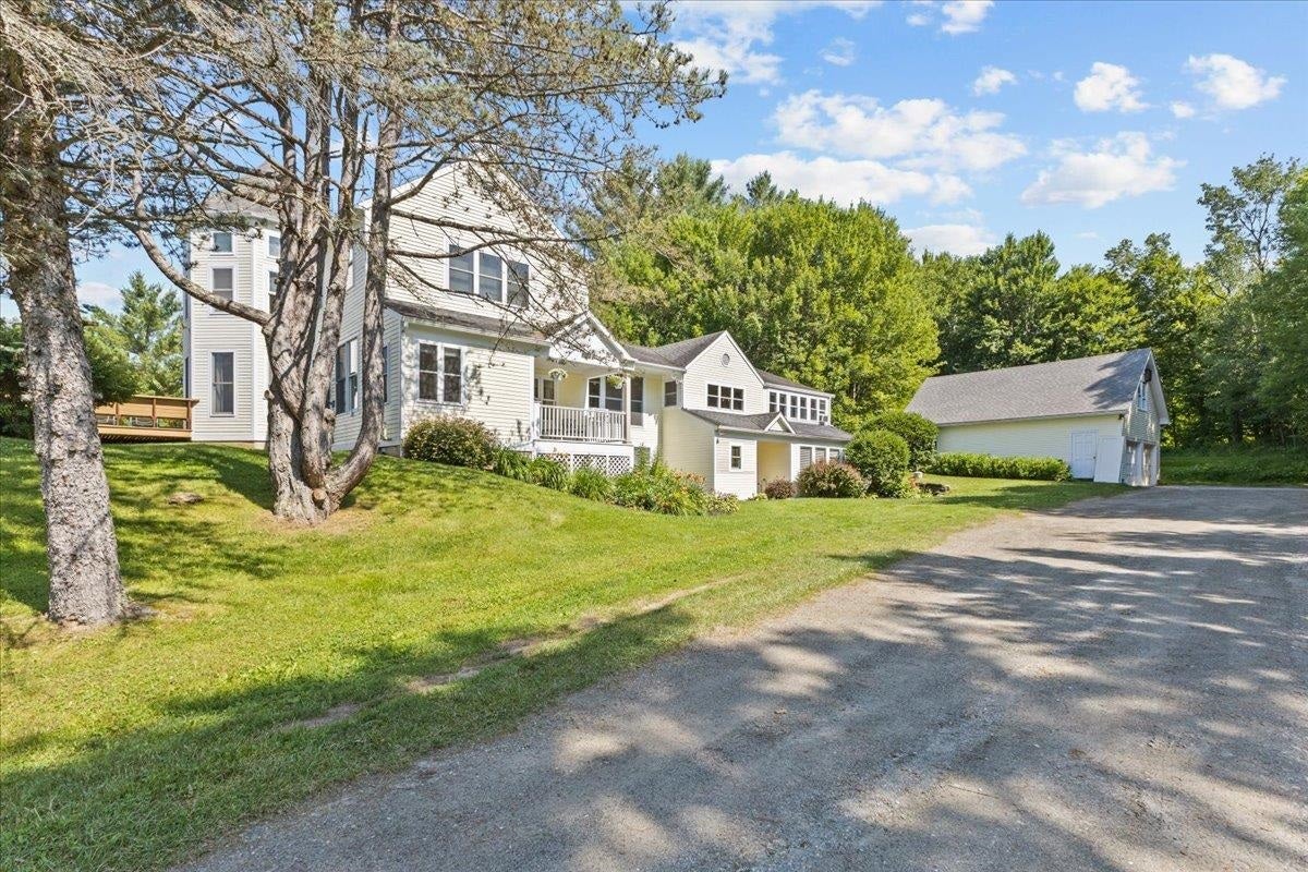 Stowe, Vermont, 05672, United States, 4 Bedrooms Bedrooms, ,3 BathroomsBathrooms,Residential,For Sale,1890997
