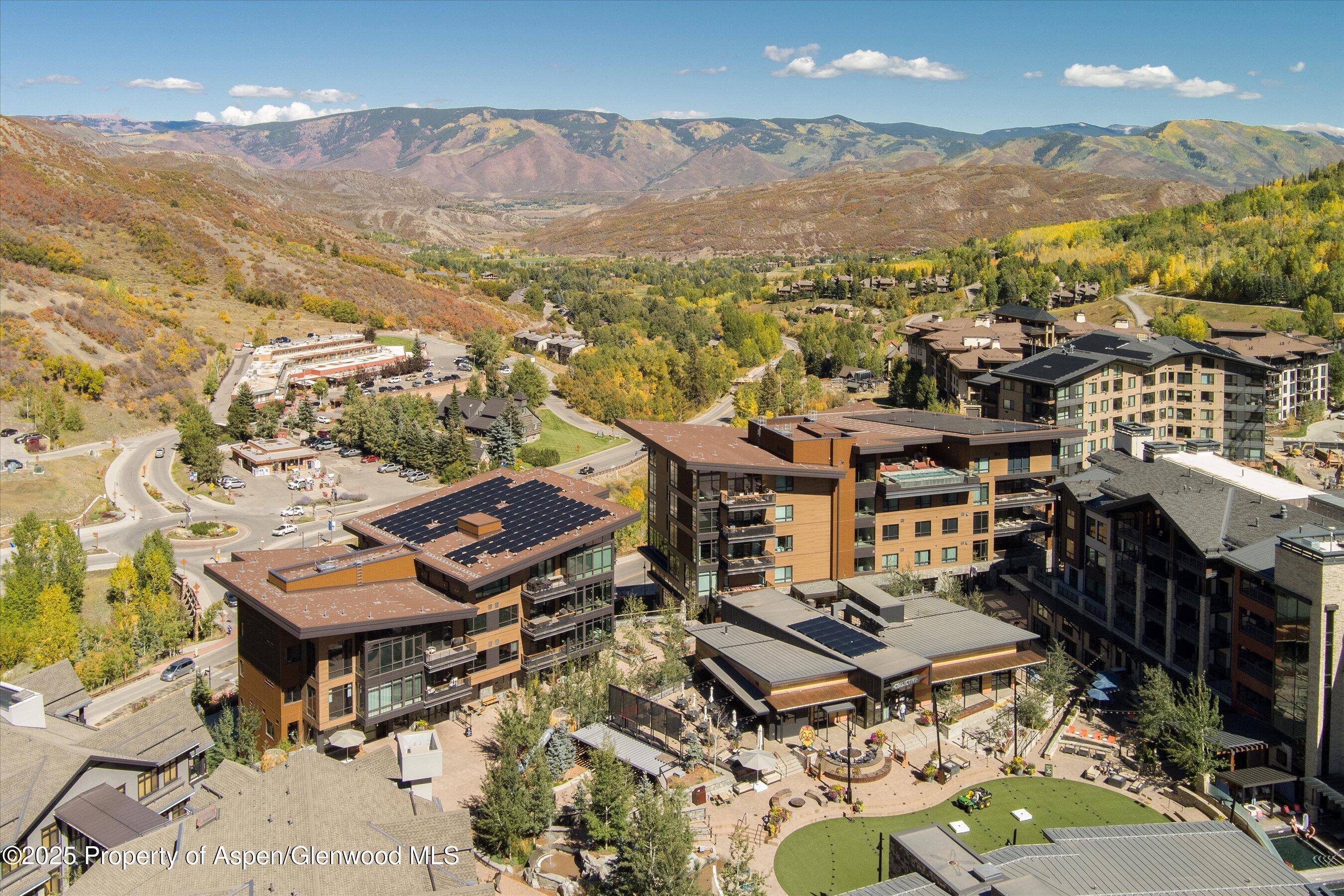 Snowmass Village, Colorado, 81615, United States, 3 Bedrooms Bedrooms, ,3 BathroomsBathrooms,Residential,For Sale,1997105