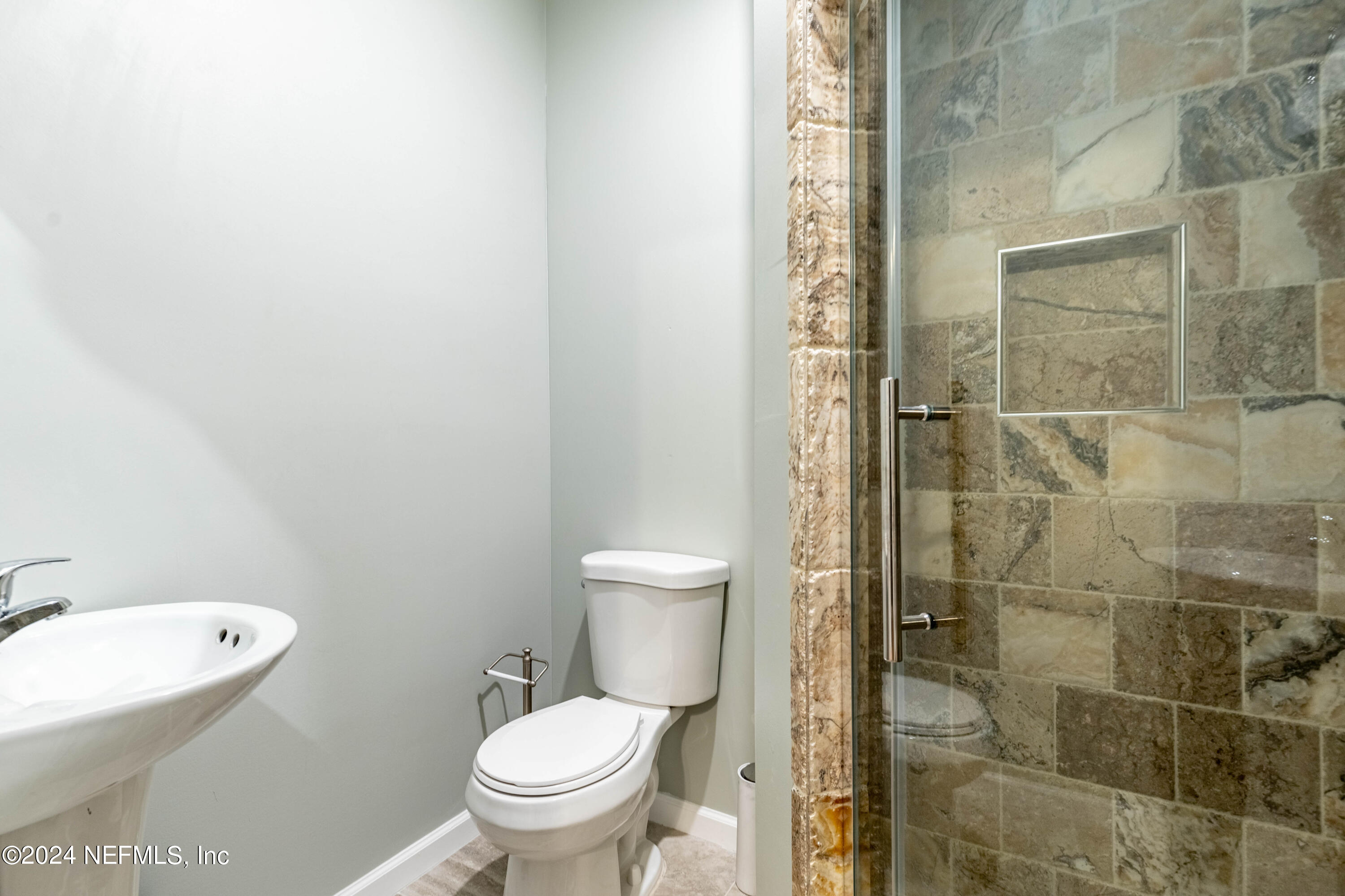Jacksonville, Florida, 32210, United States, 3 Bedrooms Bedrooms, ,5 BathroomsBathrooms,Residential,For Sale,1868586