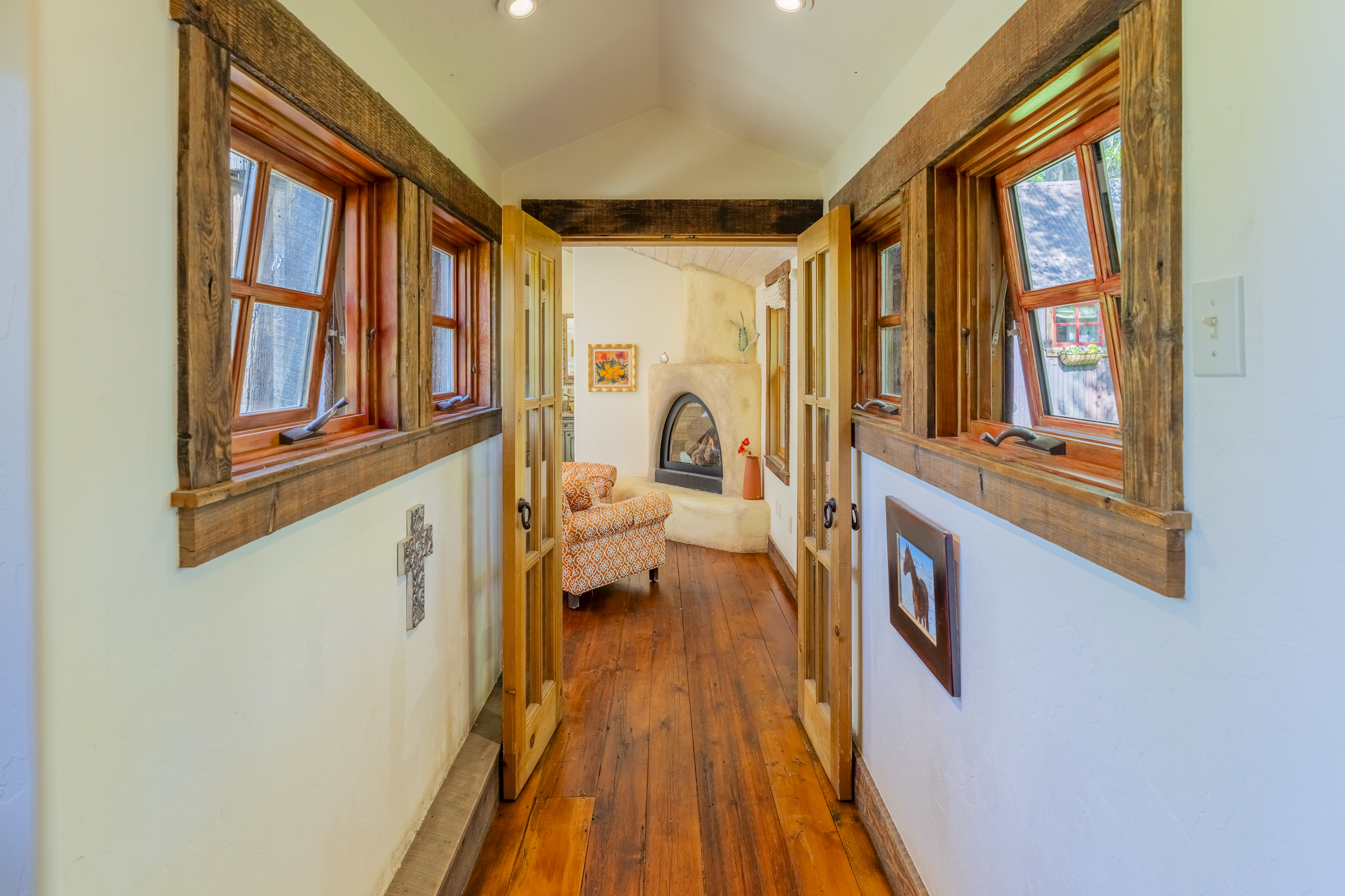  BEAR ALLEY - Unwrap The Fairytale - A Once-In-A-Lifetime Creekside Compound - 物件實景