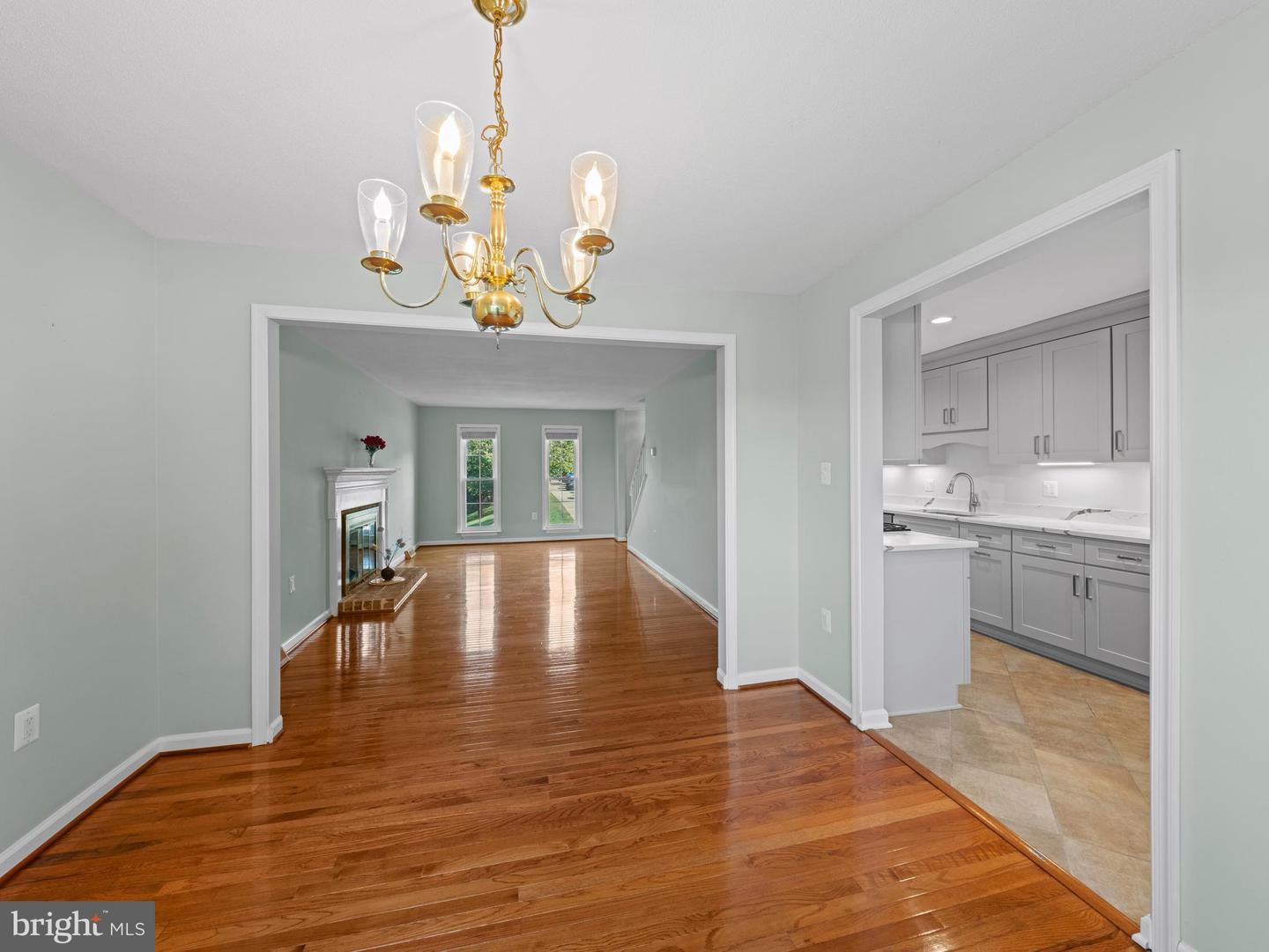 Annandale, Virginia, 22003, United States, 3 Bedrooms Bedrooms, ,4 BathroomsBathrooms,Residential,For Sale,2001924