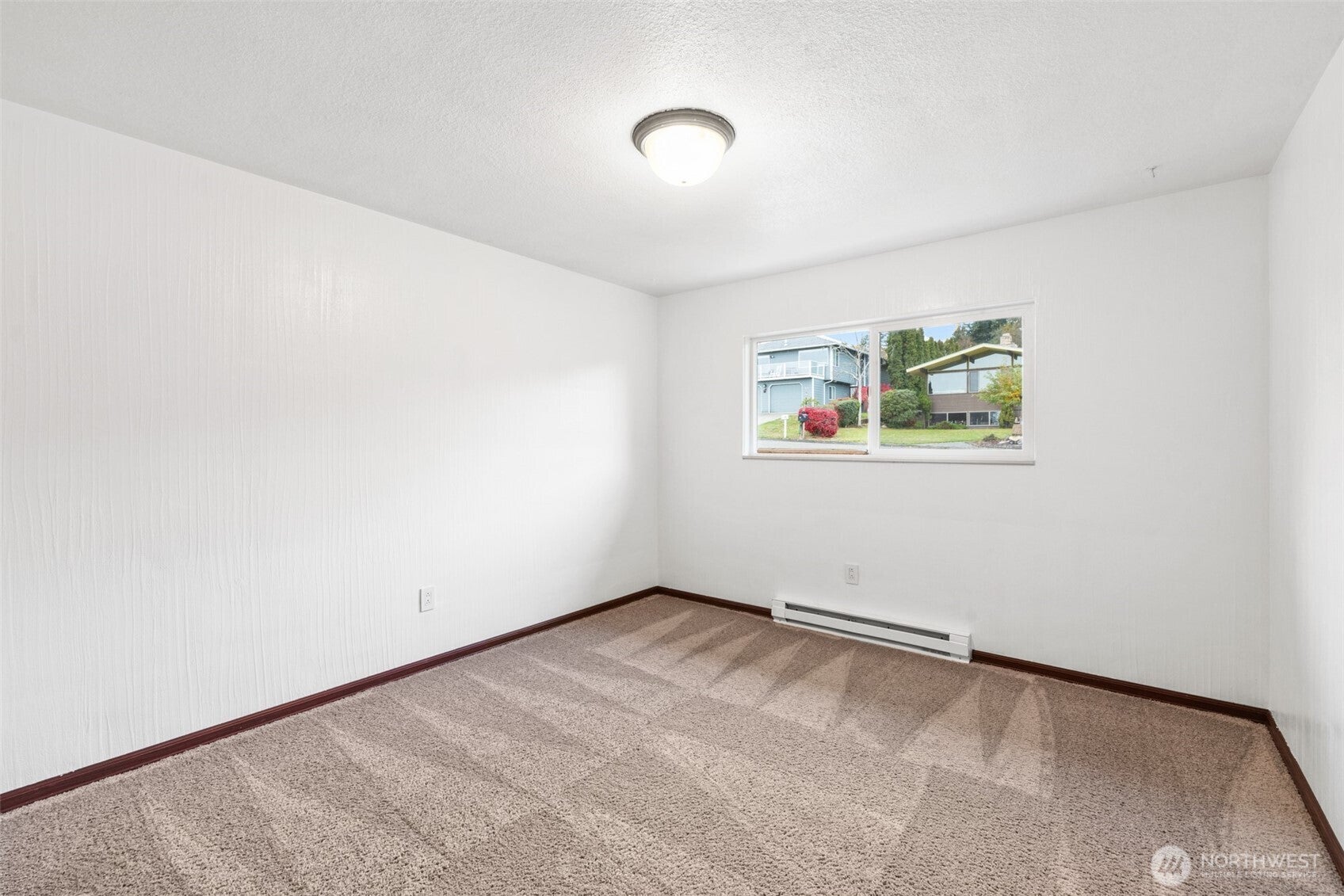 Port Angeles, Washington, 98362, United States, 3 Bedrooms Bedrooms, ,1 BathroomBathrooms,Residential,For Sale,1987084