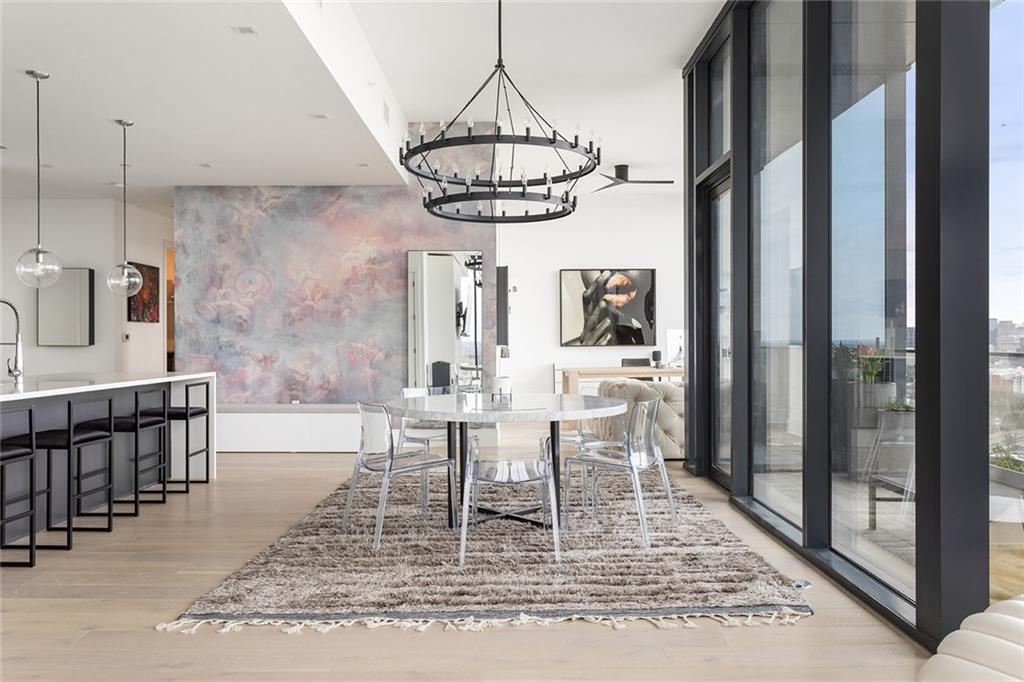 Atlanta, Georgia, 30318, United States, 2 Bedrooms Bedrooms, ,3 BathroomsBathrooms,Residential,For Sale,1849919