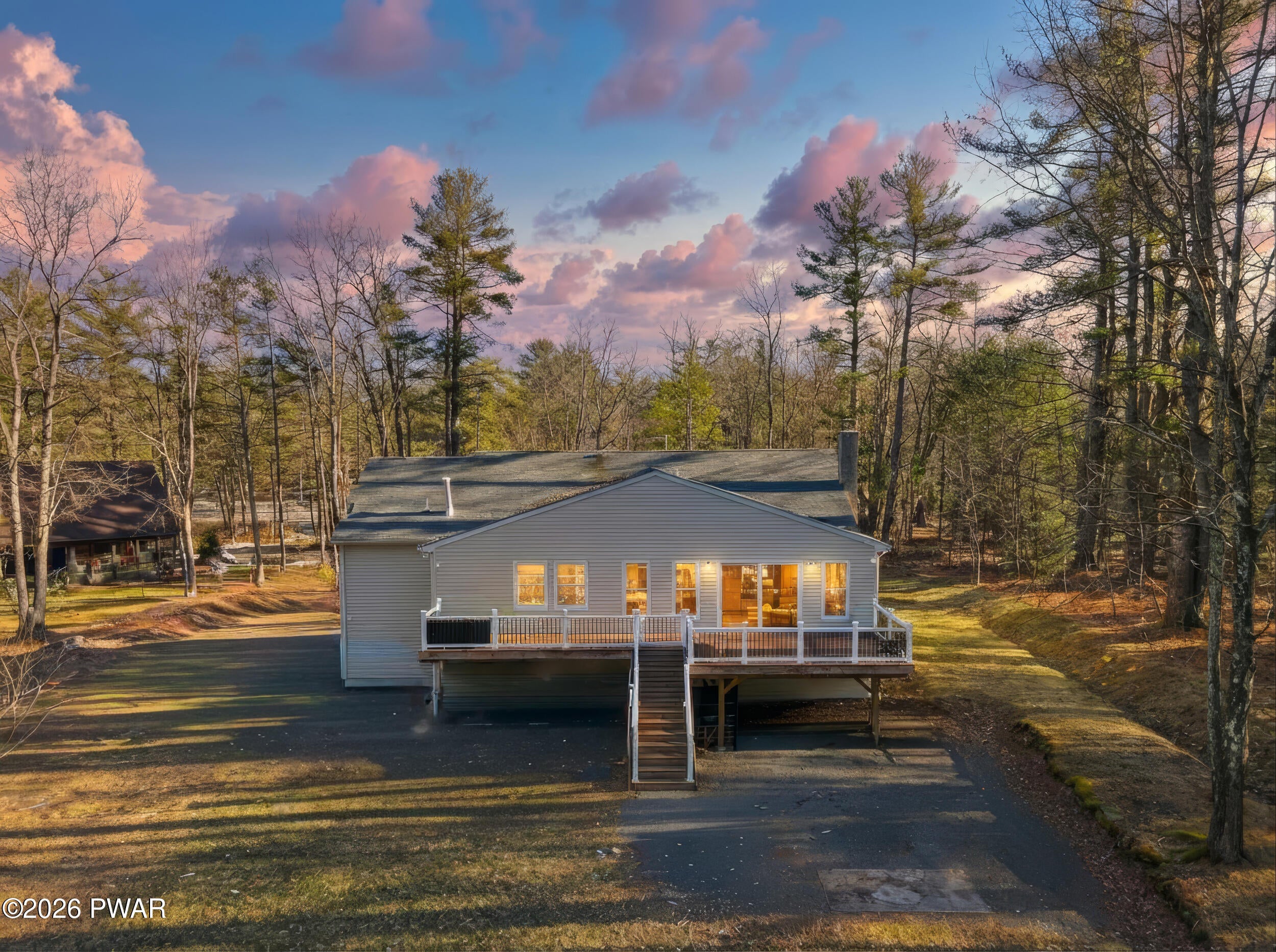 Milford, Pennsylvania, 18337, United States, 3 Bedrooms Bedrooms, ,3 BathroomsBathrooms,Residential,For Sale,2011309