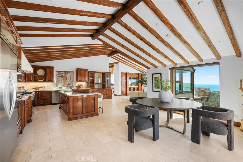 Laguna Beach, California, 92651, United States, 5 Bedrooms Bedrooms, ,6 BathroomsBathrooms,Residential,For Sale,1908512