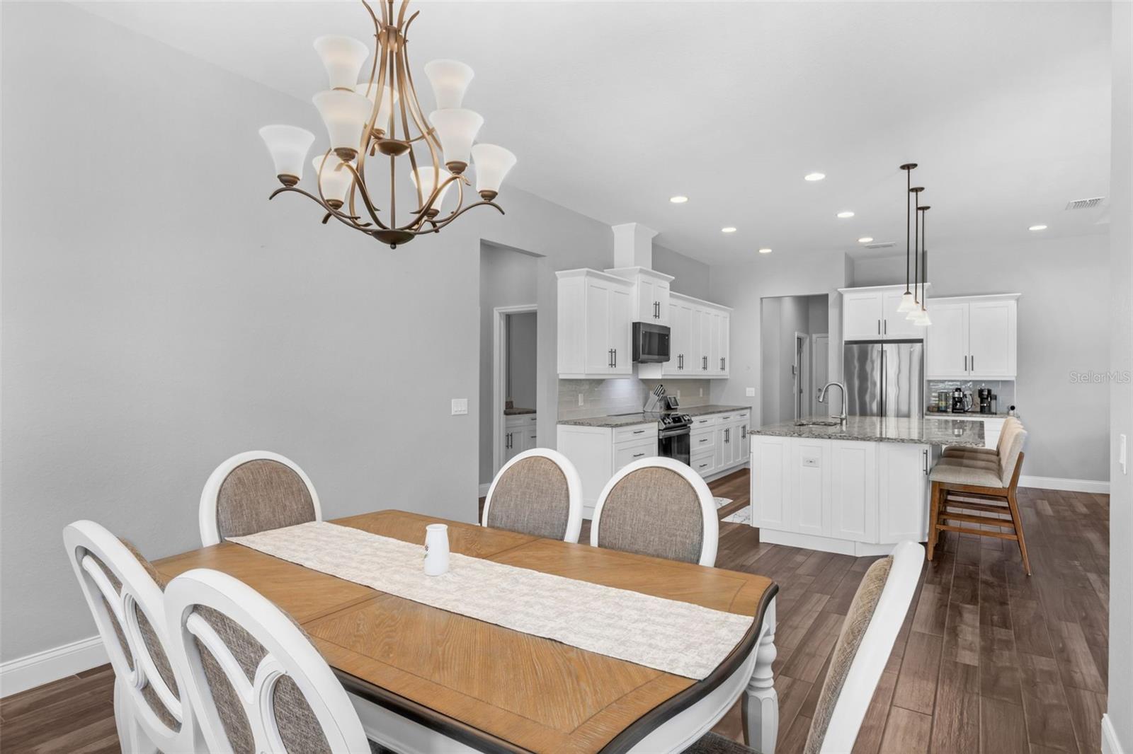 LAKELAND, Florida, 33813, United States, 5 Bedrooms Bedrooms, ,3 BathroomsBathrooms,Residential,For Sale,1937728
