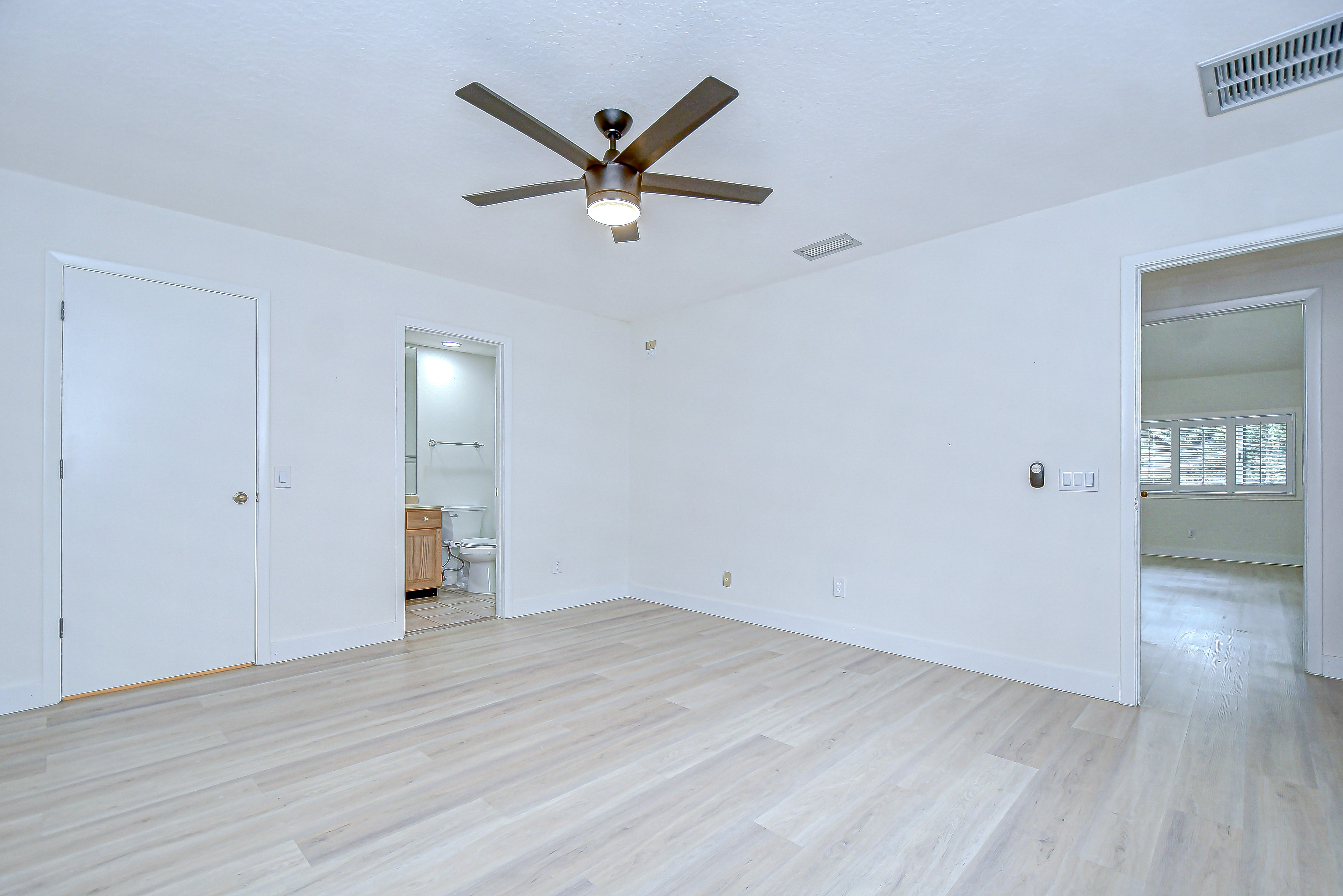 Wesley Chapel, Florida, 33543, United States, 3 Bedrooms Bedrooms, ,3 BathroomsBathrooms,Residential,For Sale,1915571