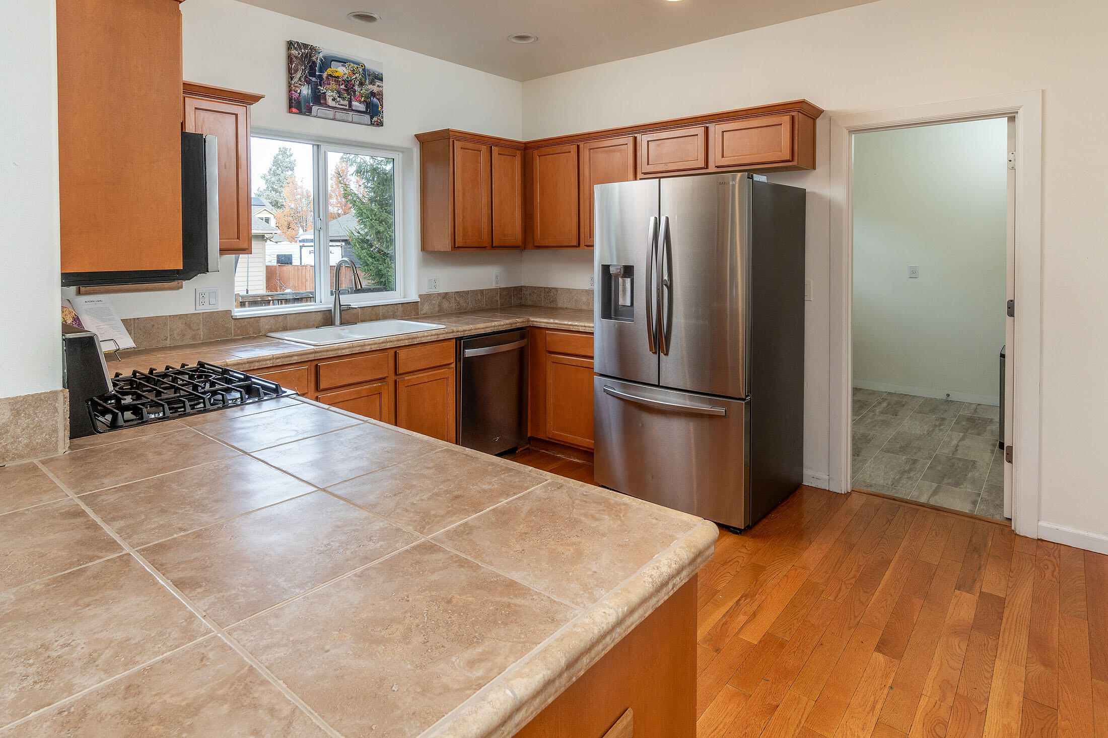 Bend, Oregon, 97701, United States, 3 Bedrooms Bedrooms, ,3 BathroomsBathrooms,Residential,For Sale,1991752