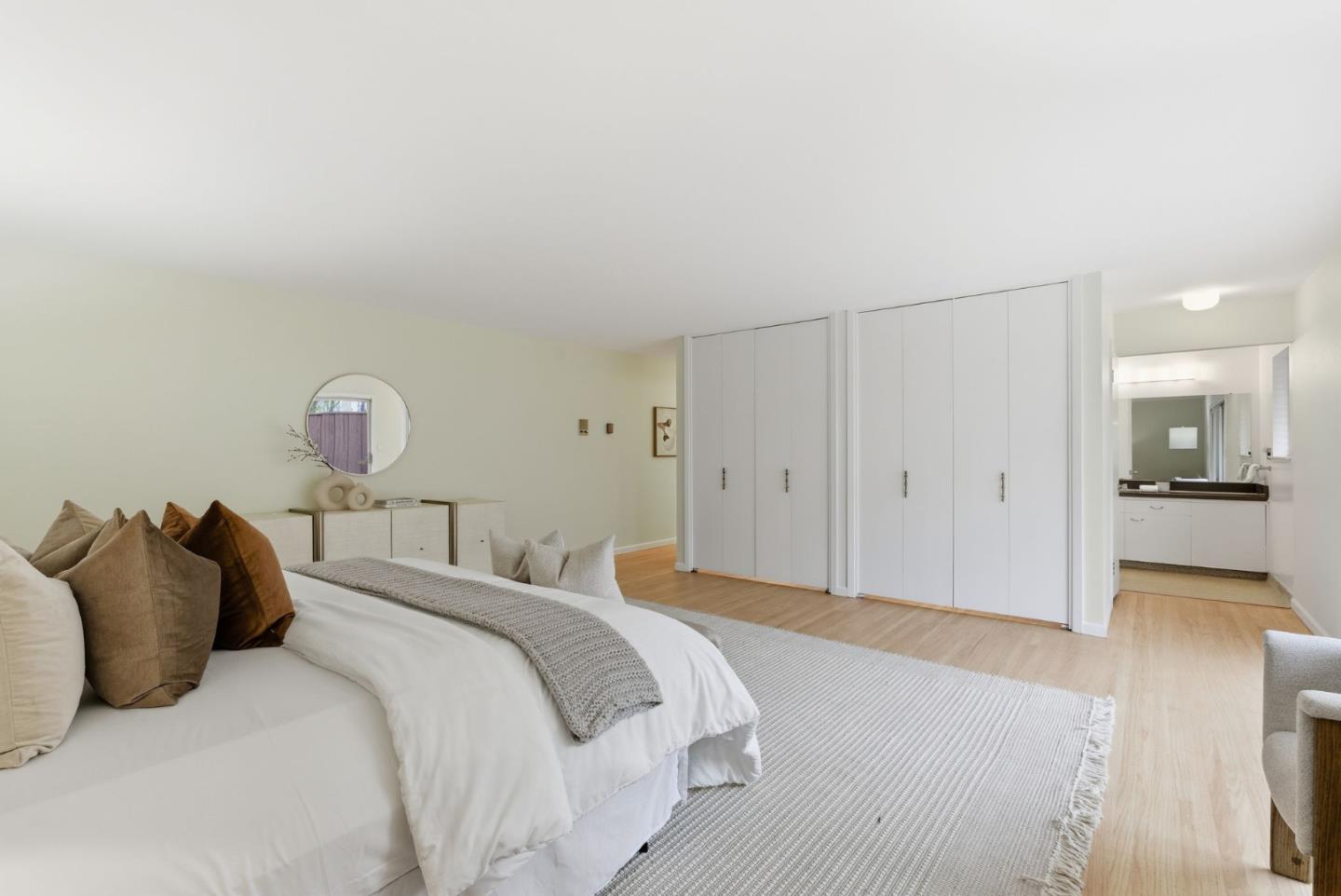 Millbrae, California, 94030, United States, 4 Bedrooms Bedrooms, ,3 BathroomsBathrooms,Residential,For Sale,1989349