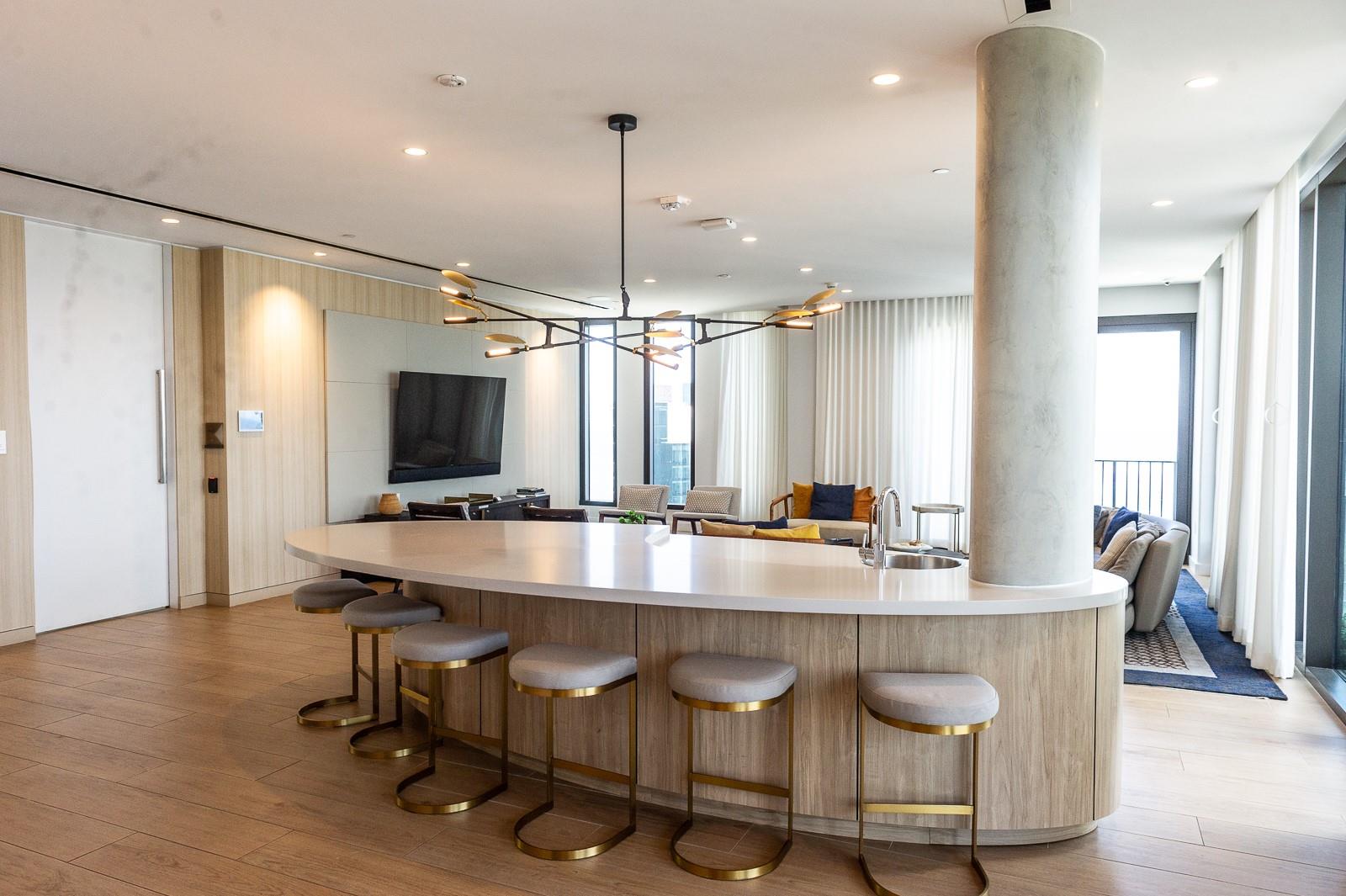 Honolulu, Hawaii, 96814, United States, ,1 BathroomBathrooms,Residential,For Sale,1981969