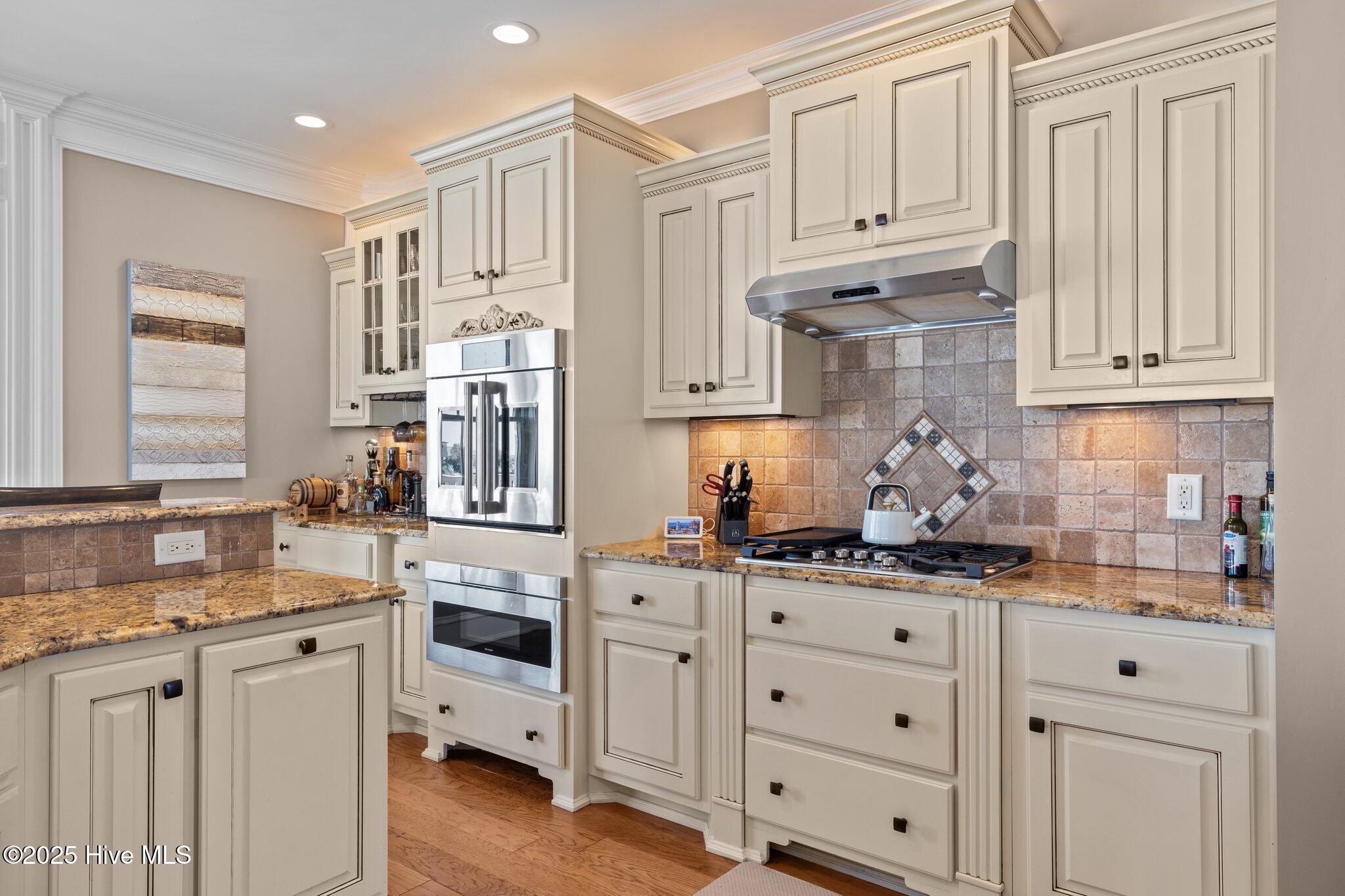 Newport, North Carolina, 28570, United States, 5 Bedrooms Bedrooms, ,7 BathroomsBathrooms,Residential,For Sale,1856837