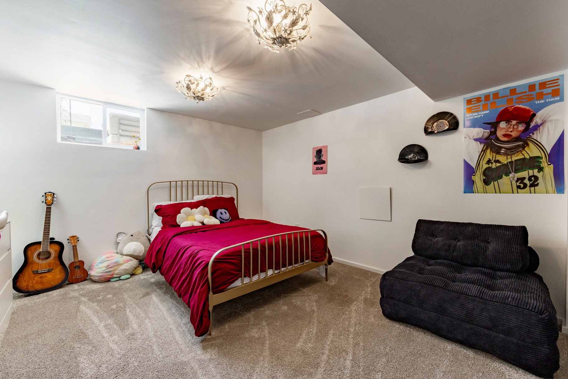  Spacious Millcreek Bungalow with Expansive Backyard & 2-Car Garage - 物件實景