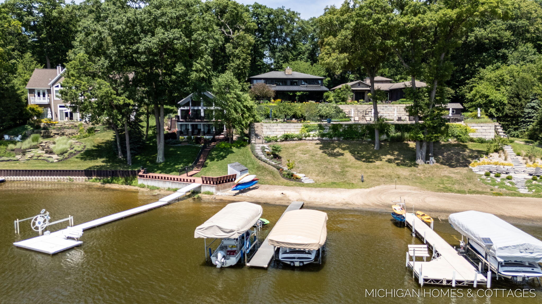 Saugatuck, Michigan, 49453, United States, 5 Bedrooms Bedrooms, ,4 BathroomsBathrooms,Residential,For Sale,1940964