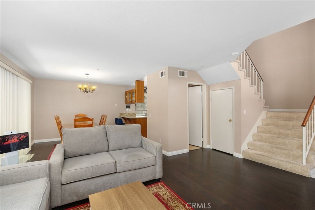 Fontana, California, 92337, United States, 4 Bedrooms Bedrooms, ,3 BathroomsBathrooms,Residential,For Sale,1926621