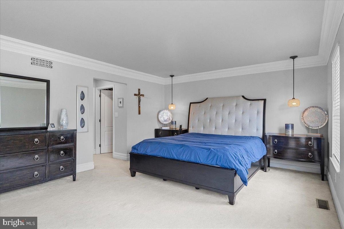 WILLIAMSTOWN, New Jersey, 08094, United States, 4 Bedrooms Bedrooms, ,3 BathroomsBathrooms,Residential,For Sale,1914330