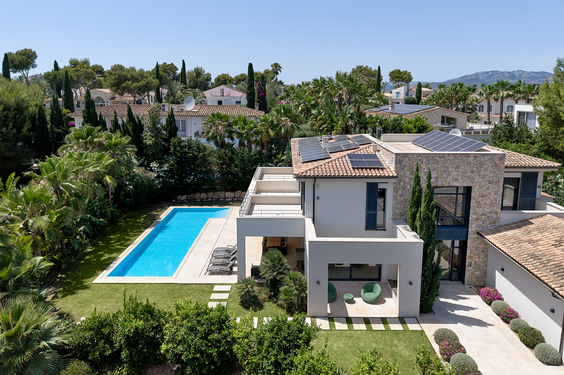  Contemporary villa with pool in Nova Santa Ponsa - 物件實景