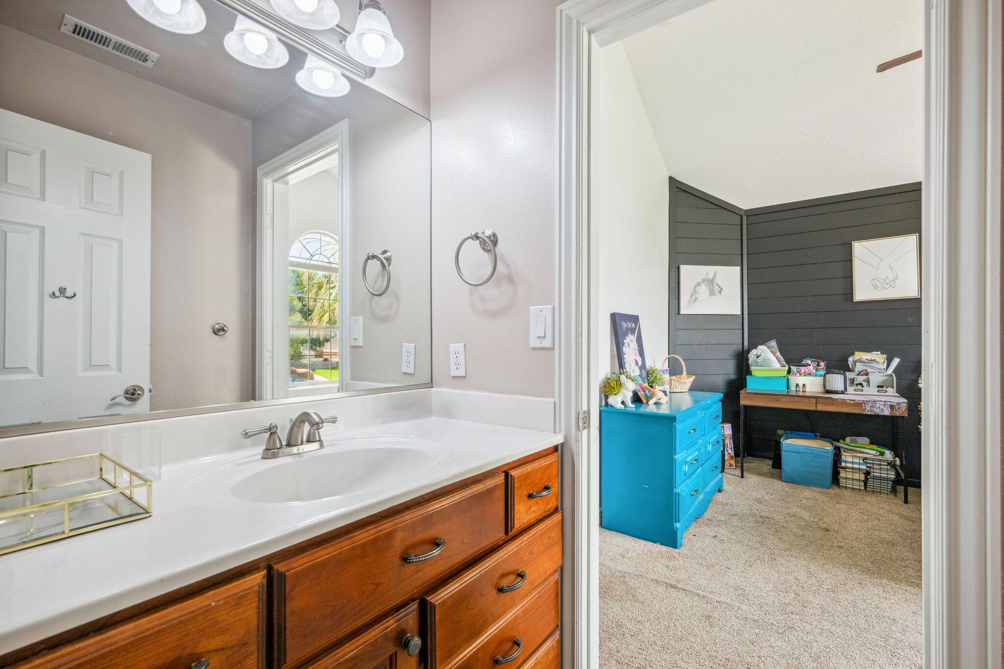 St George, Utah, 84790, United States, 6 Bedrooms Bedrooms, ,5 BathroomsBathrooms,Residential,For Sale,2012059