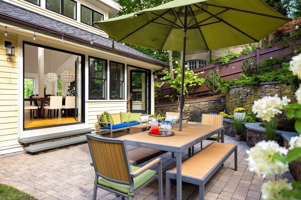Brookline, Massachusetts, 02245, United States, 5 Bedrooms Bedrooms, ,5 BathroomsBathrooms,Residential,For Sale,1940538