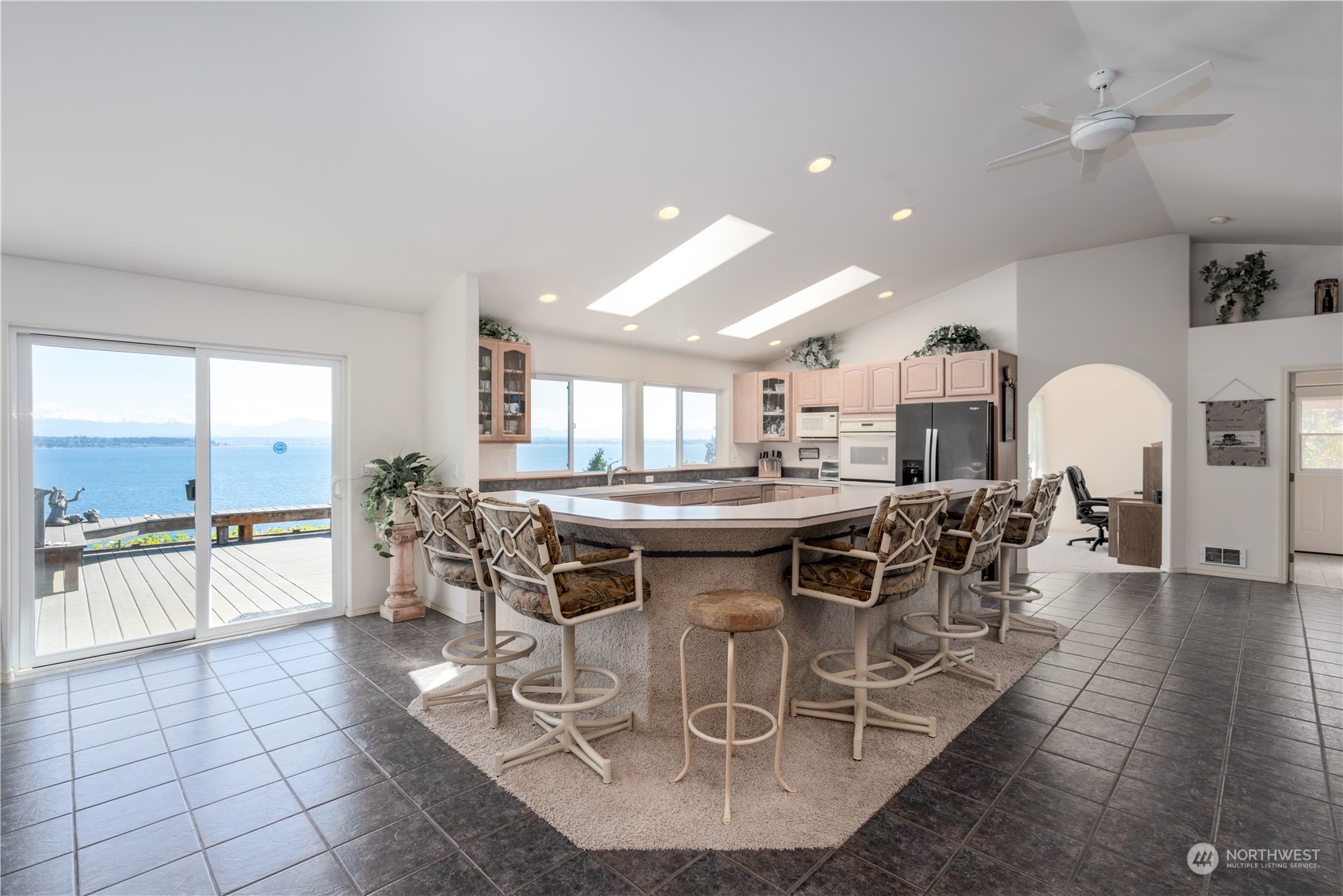 Hat Island, Washington, 98206, United States, 3 Bedrooms Bedrooms, ,1 BathroomBathrooms,Residential,For Sale,1928983