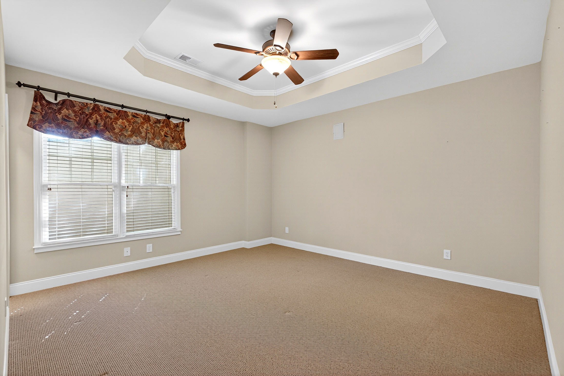  Beautifully Updated Ranch-Style Home in the Prestigious Achasta Golf Community - 物件實景