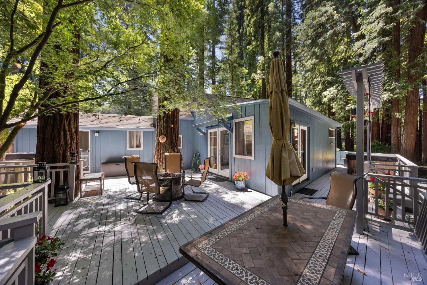 Monte Rio, California, 95462, United States, 2 Bedrooms Bedrooms, ,3 BathroomsBathrooms,Residential,For Sale,1861966