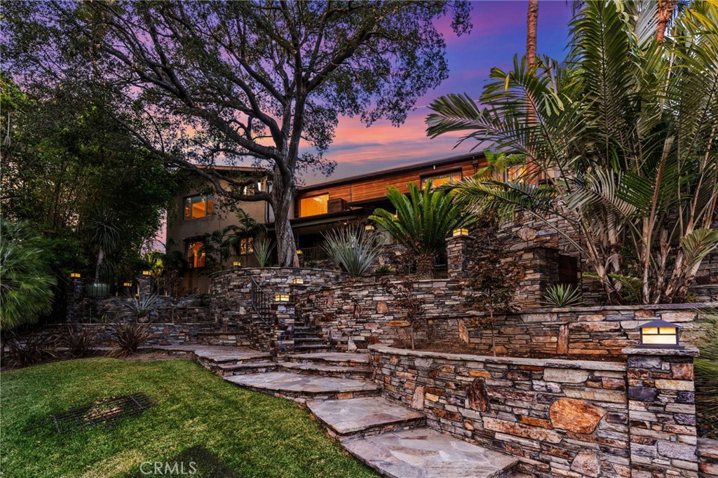 San Marino, California, 91108, United States, 5 Bedrooms Bedrooms, ,6 BathroomsBathrooms,Residential,For Sale,1686890