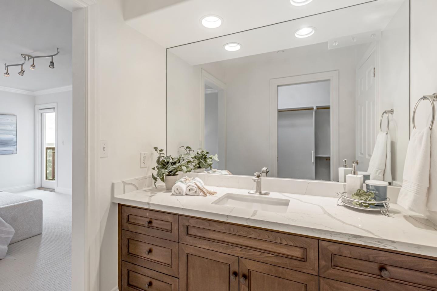 San Carlos, California, 94070, United States, 5 Bedrooms Bedrooms, ,5 BathroomsBathrooms,Residential,For Sale,1700172
