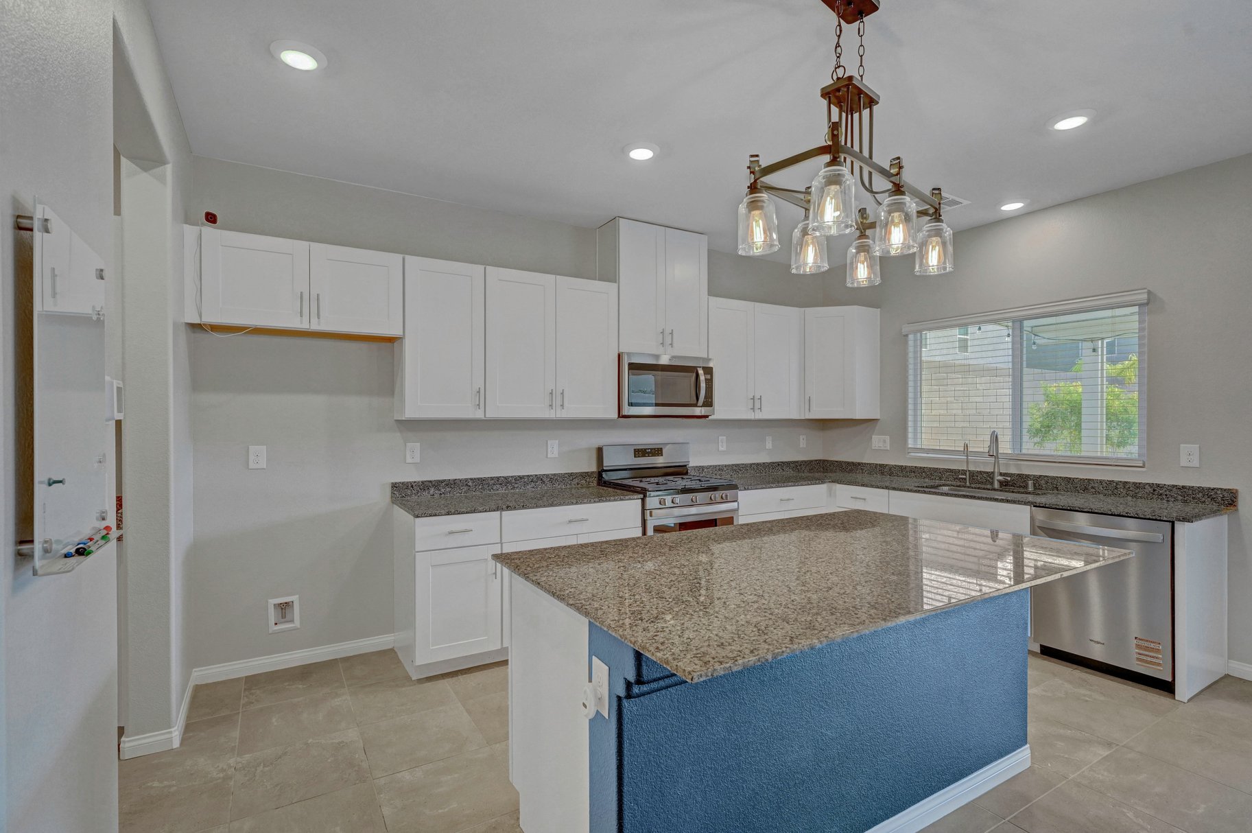  Spacious Valley Vista 5BR with Loft, 3-Car Garage & Premium Lot Size - 物件實景