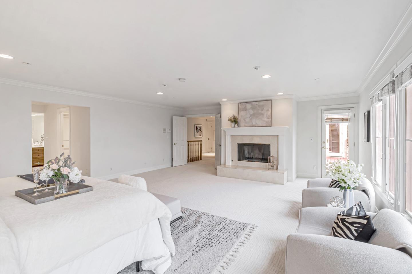 San Carlos, California, 94070, United States, 5 Bedrooms Bedrooms, ,5 BathroomsBathrooms,Residential,For Sale,1700172