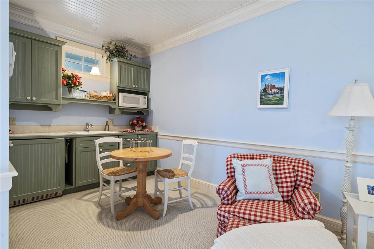 Harbor Springs, Michigan, 49740, United States, 7 Bedrooms Bedrooms, ,8 BathroomsBathrooms,Residential,For Sale,2000419