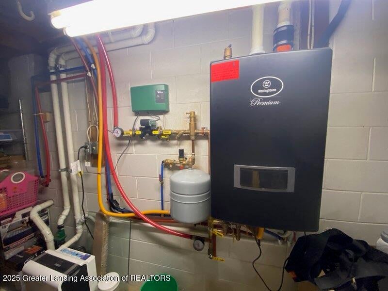 Eagle, Michigan, 48822, United States, 4 Bedrooms Bedrooms, ,4 BathroomsBathrooms,Residential,For Sale,1807523