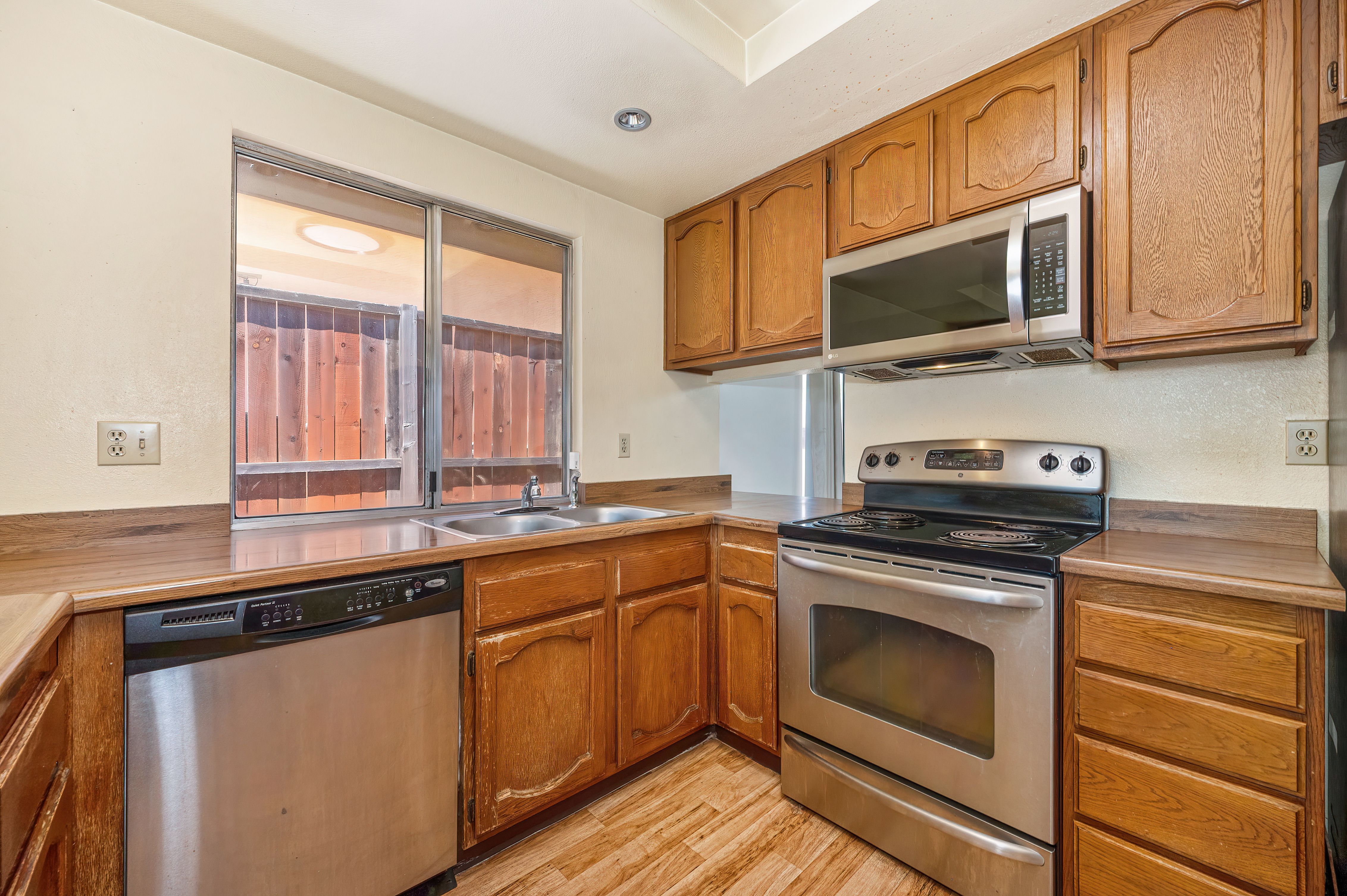  7613 Black Bear Drive, Sacramento, CA 95843 - 物件實景