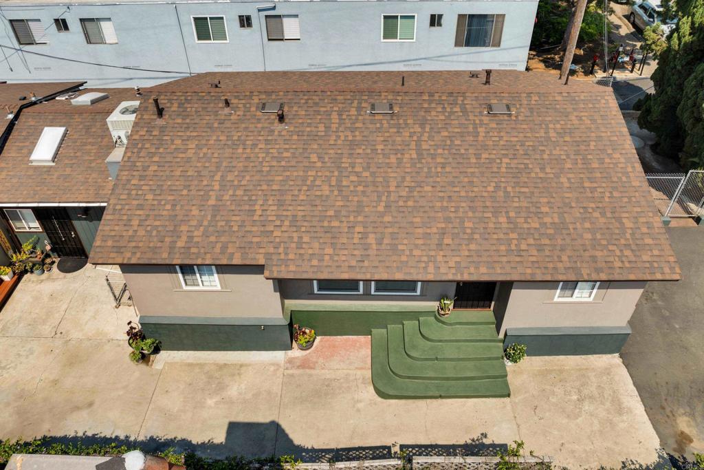 Spring Valley, California, 91977, United States, 6 Bedrooms Bedrooms, ,4 BathroomsBathrooms,Residential,For Sale,1996017