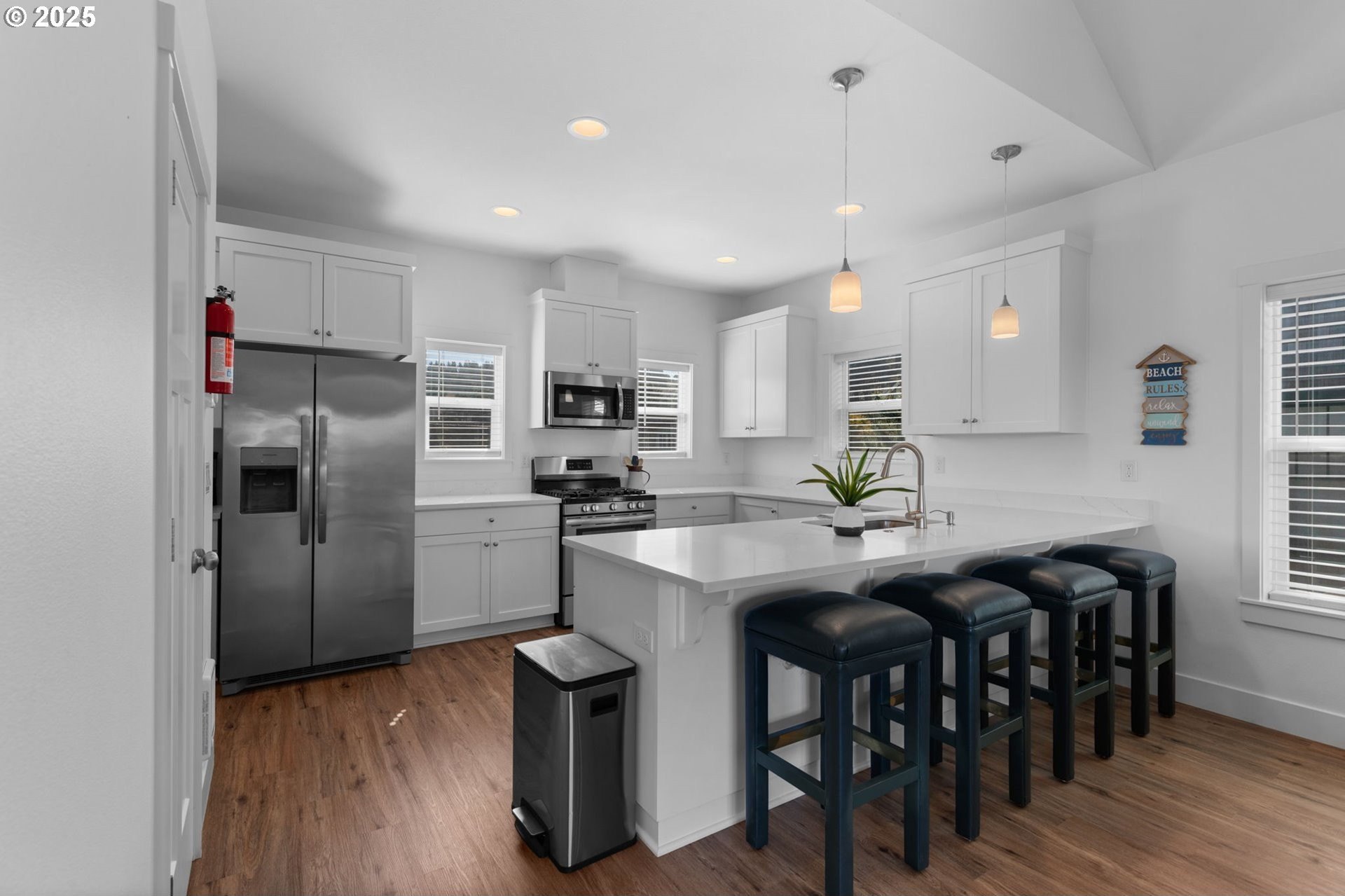 Lincoln City, Oregon, 97367, United States, 2 Bedrooms Bedrooms, ,2 BathroomsBathrooms,Residential,For Sale,1806456