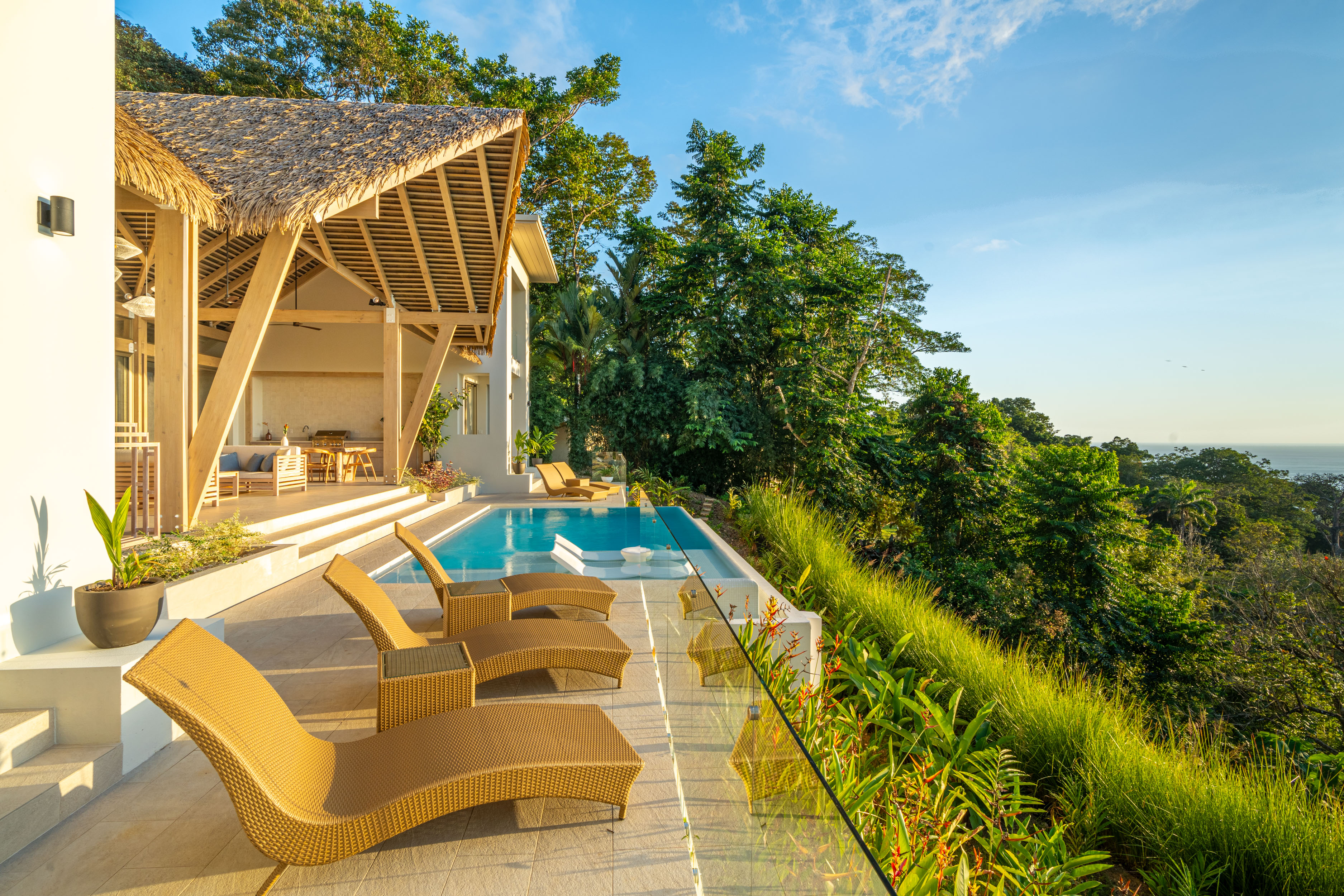 Dominical, Puntarenas, 60504, CR, 7 Bedrooms Bedrooms, ,7 BathroomsBathrooms,Residential,For Sale,1997378